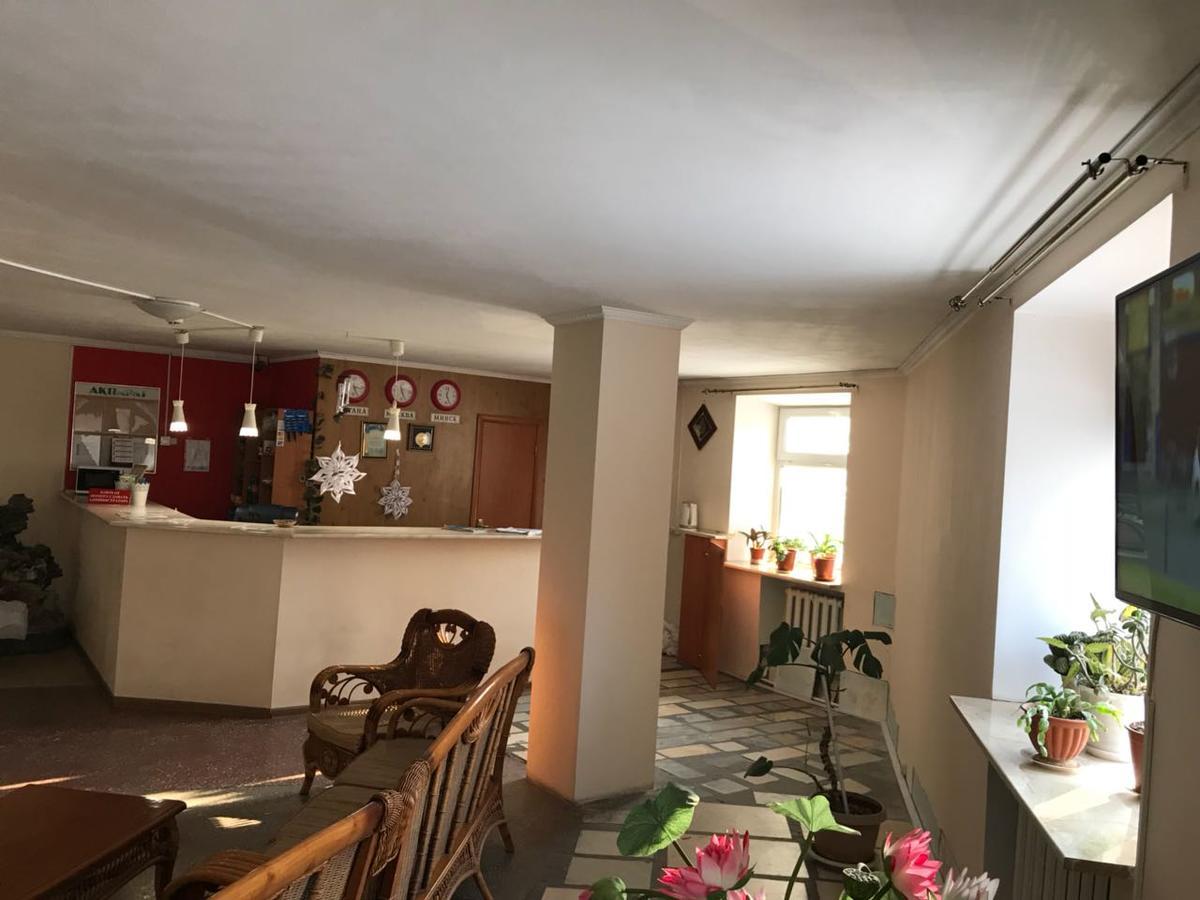 Turist Hotel Karaganda Zewnętrze zdjęcie